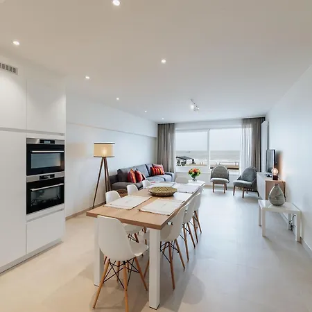 Modern Flat By The Dunes *